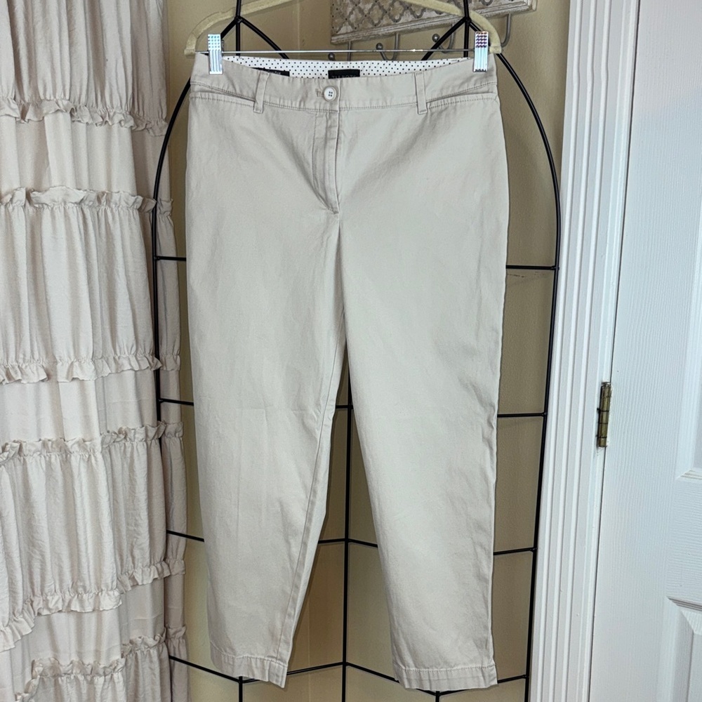 Talbots Perfect Cropped Pants Light Tan Chinos Pockets l Cotton Spandex Size 6